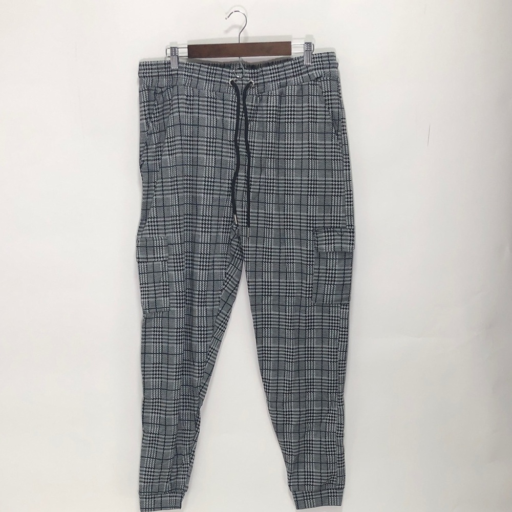658 Men's Big and Tall Check Cuffed Cargo Joggers - Picture 3 of 4